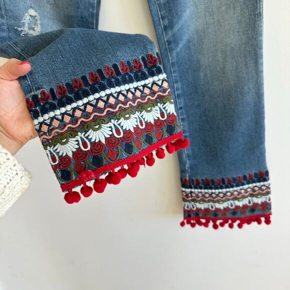 Pilcro by Anthropologie Mid-Rise Bootcut Embroidered Pom Pom Cropped Jeans 25 - Picture 6 of 10